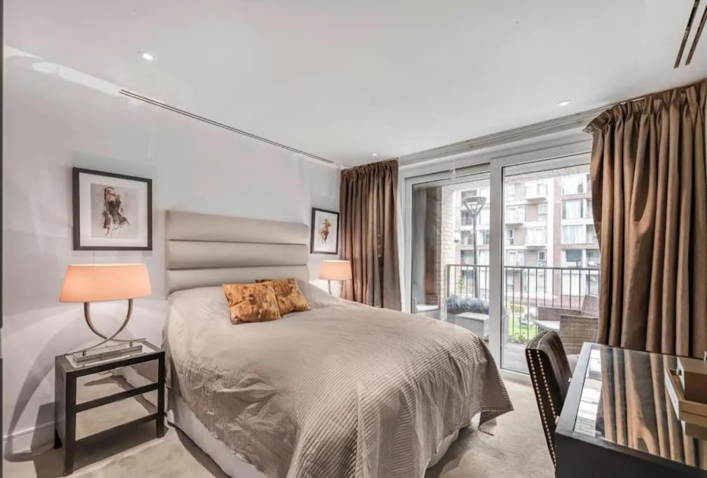 Chelsea Harbour Luxury 2 Bedroom Londra
